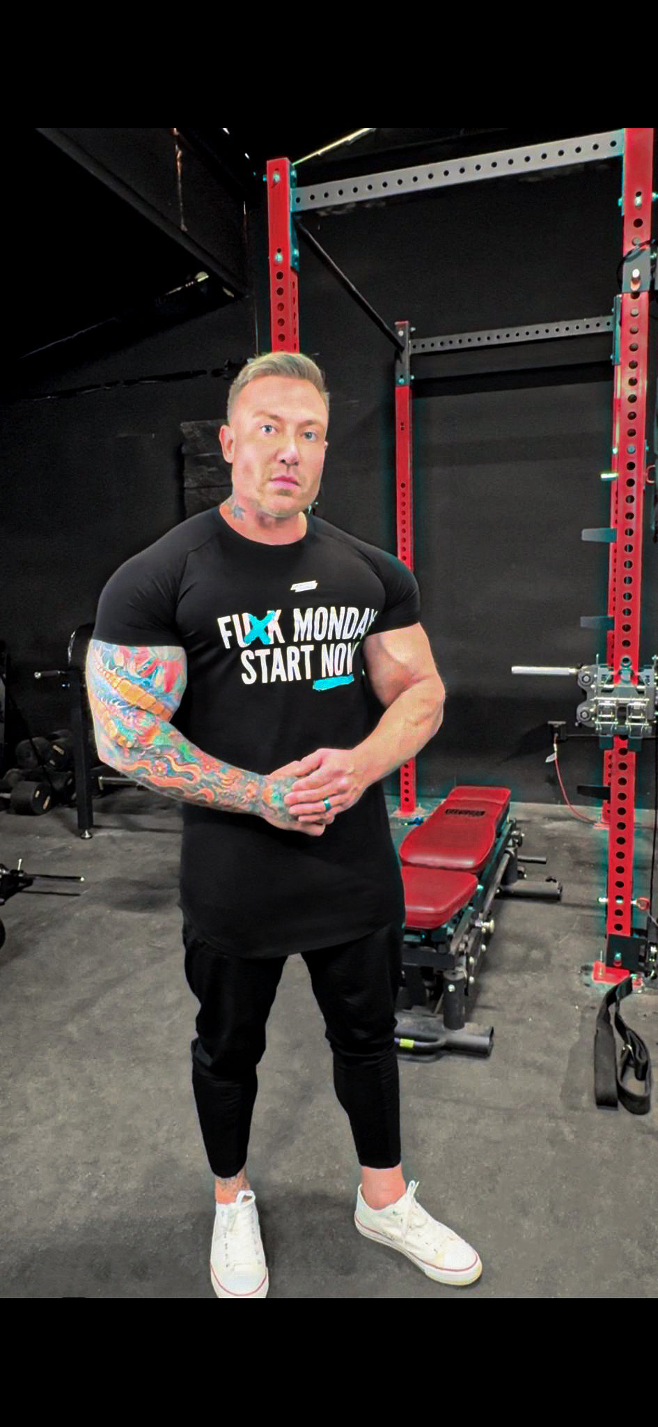 T-SHIRT - F Monday