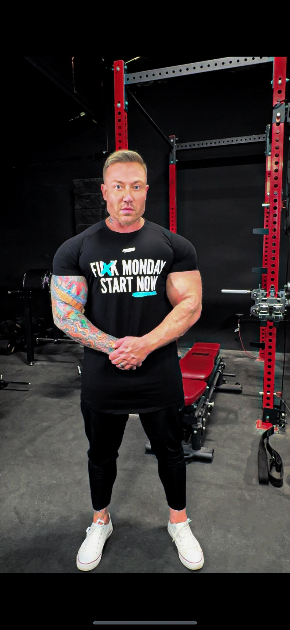 T-SHIRT - F Monday