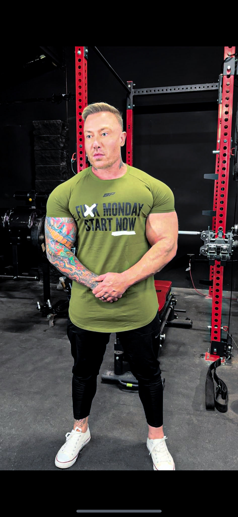 T-SHIRT - F Monday