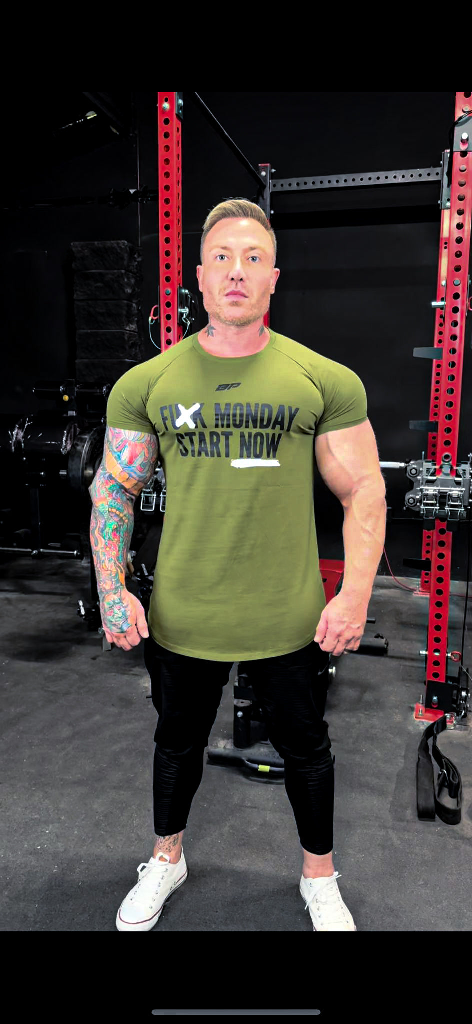 T-SHIRT - F Monday