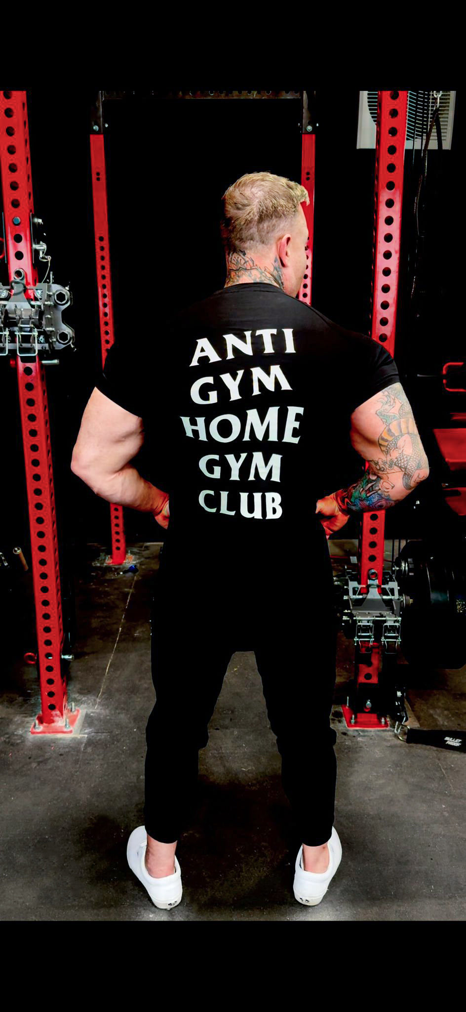 T-SHIRT - Anti Gym Garage Gym Club